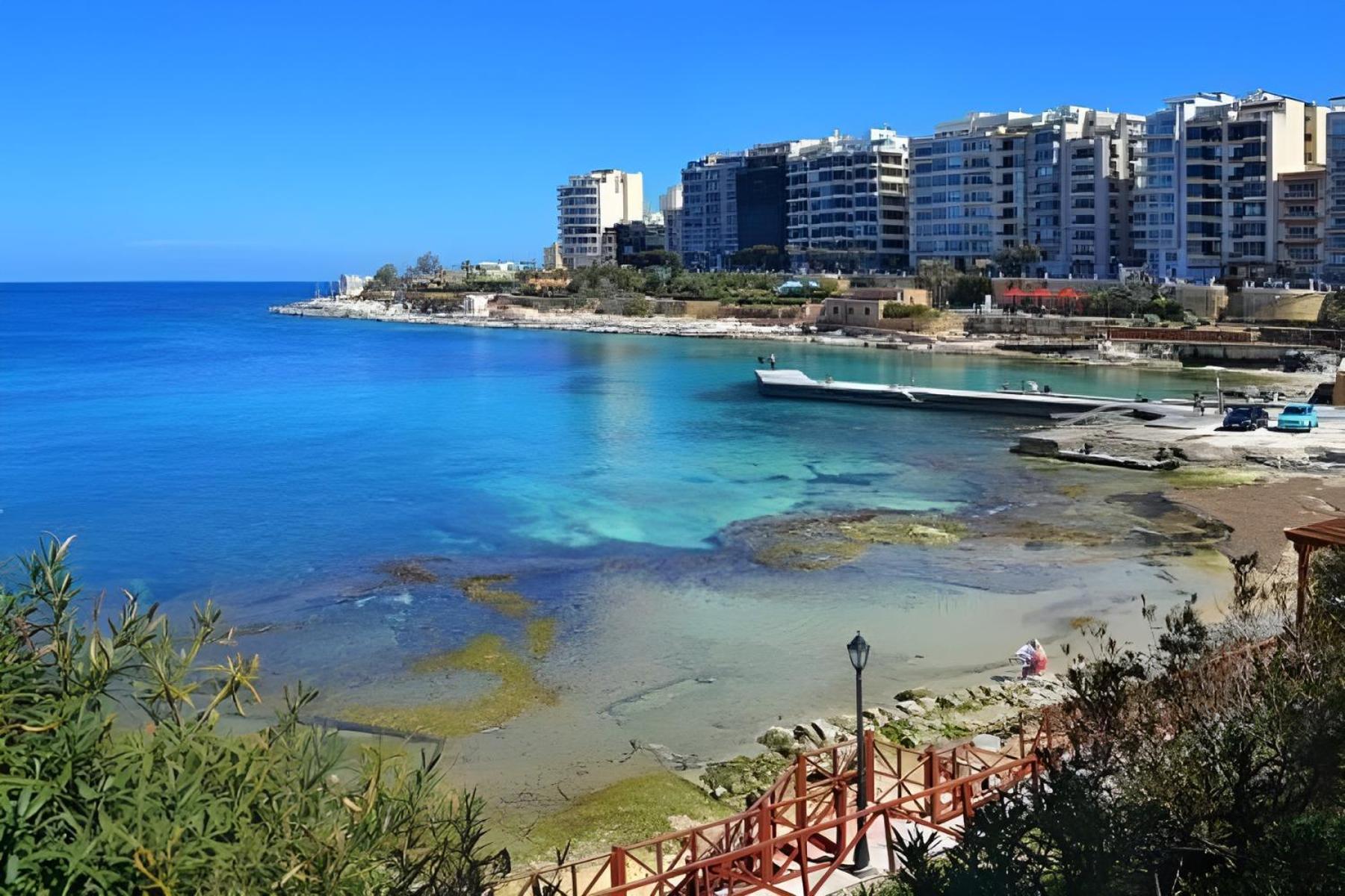 Apartment Premier Seafront Living: Ultra-luxury In