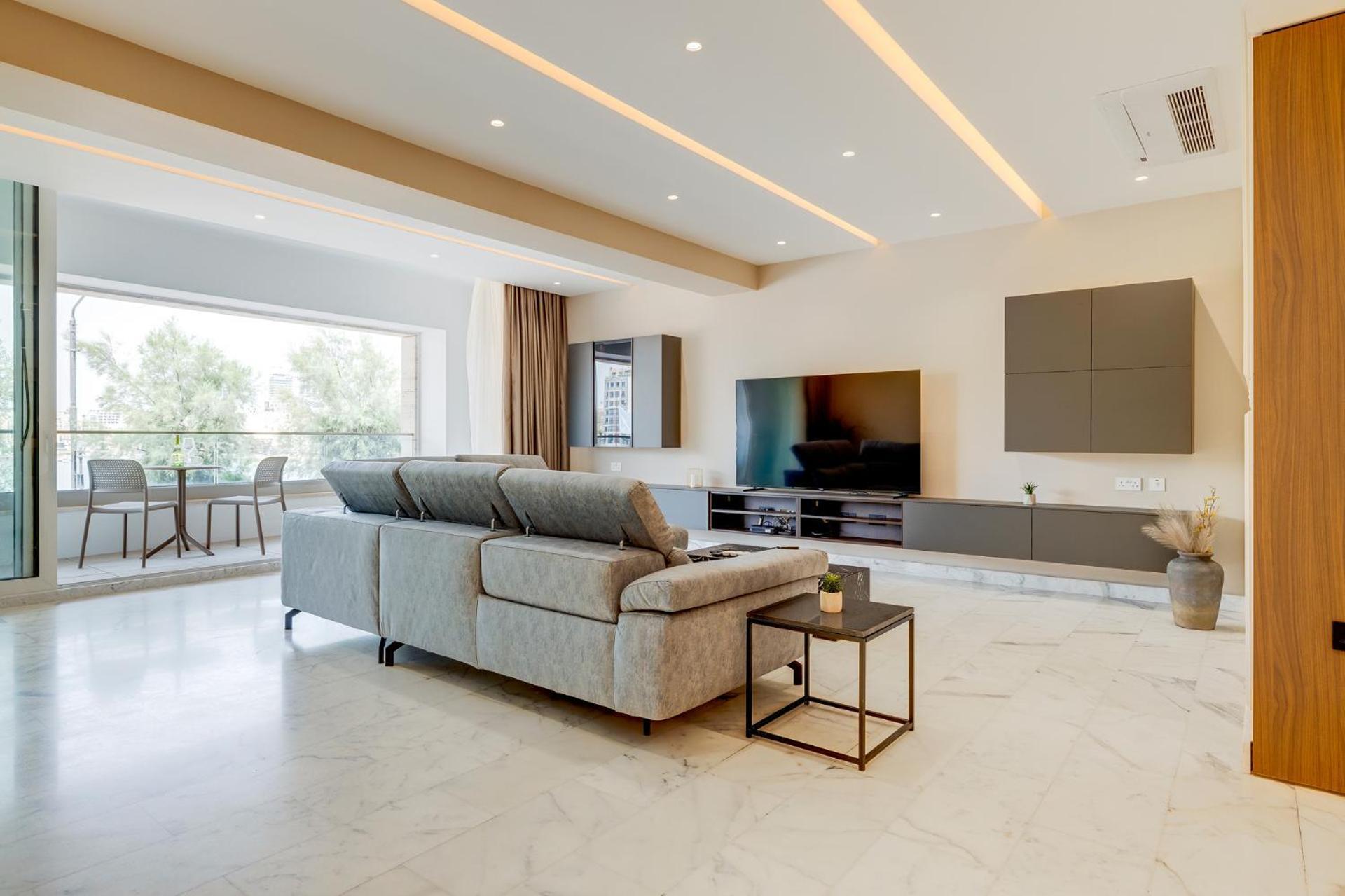 Apartment Premier Seafront Living: Ultra-luxury In