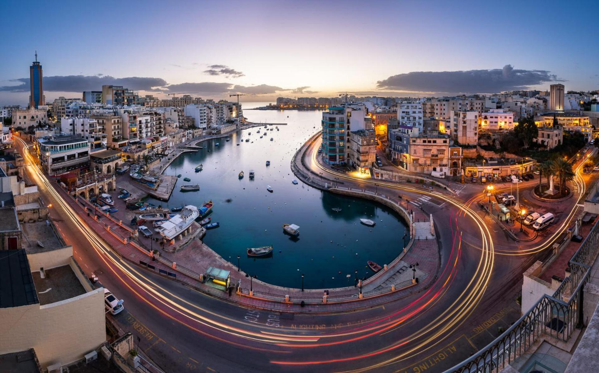 Premier Seafront Living: Ultra-luxury In * Sliema