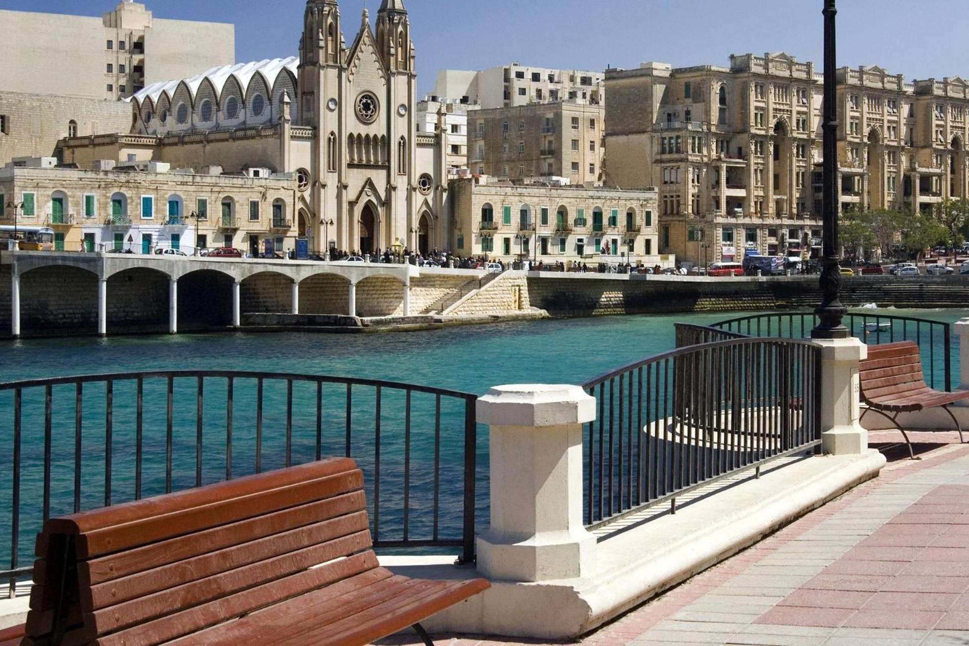 Premier Seafront Living: Ultra-luxury In Appartamento Sliema